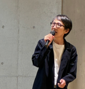 山野千枝様